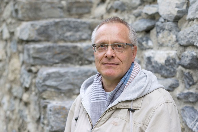 Porträt von Dr. Michael Roes