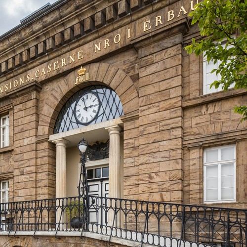 Portal der Defensionskaserne von 1829, heute Gebäude des LWL-Preußenmuseums Minden.